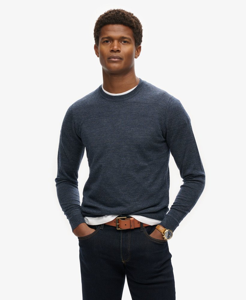 sweter z wełny merino z okrągłym dekoltem w kolorze regal navy