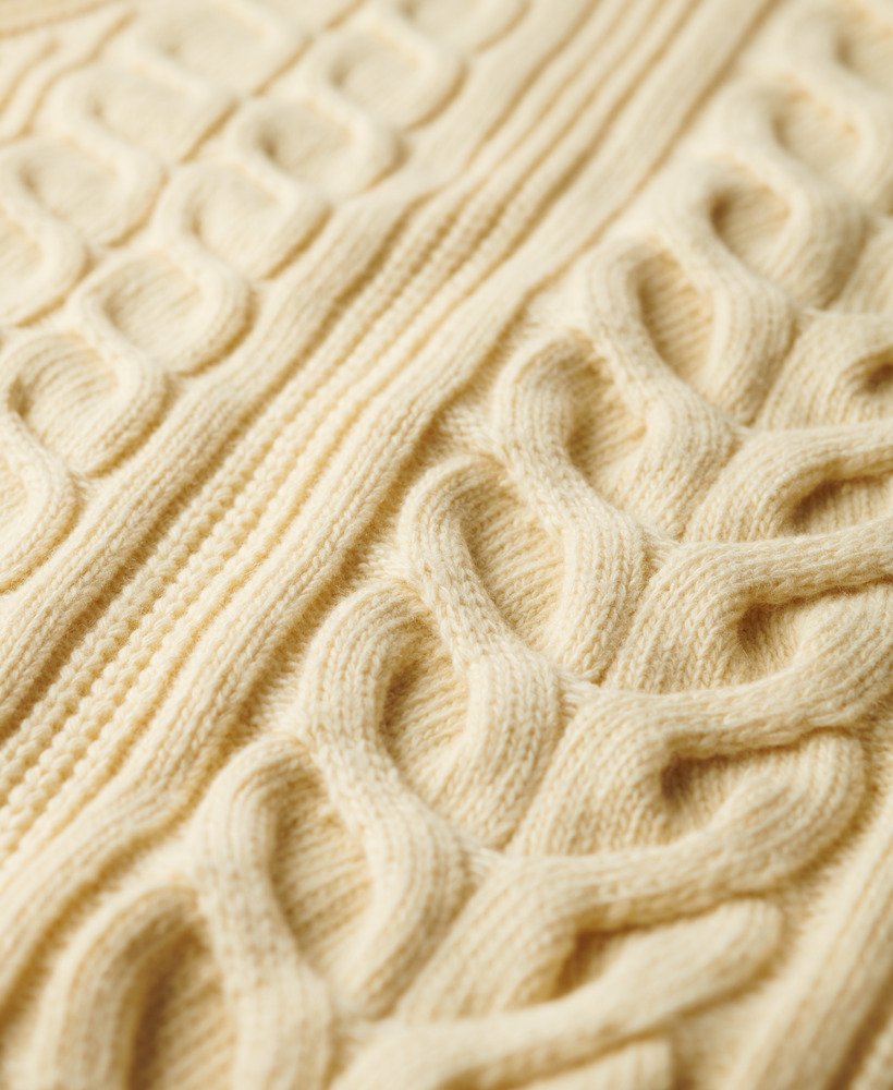 the merchant store – sweter z golfem cable roll neck w kolorze off white