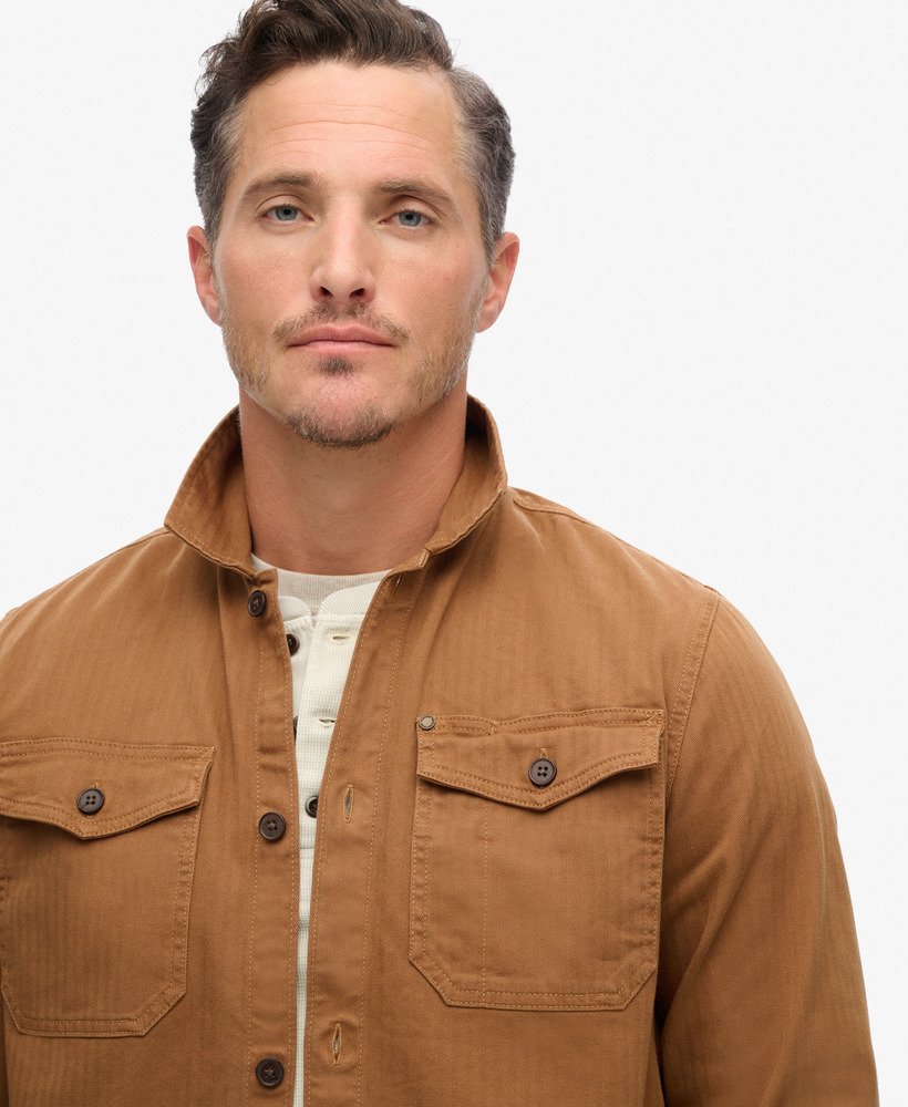 sklep handlowy – koszula wierzchnia w jodełkę w kolorze denim co tobacco brown
