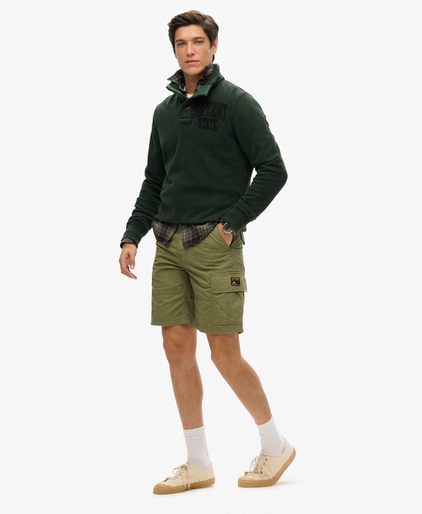 szorty cargo z bawełny organicznej w kolorze oliwkowo-khaki