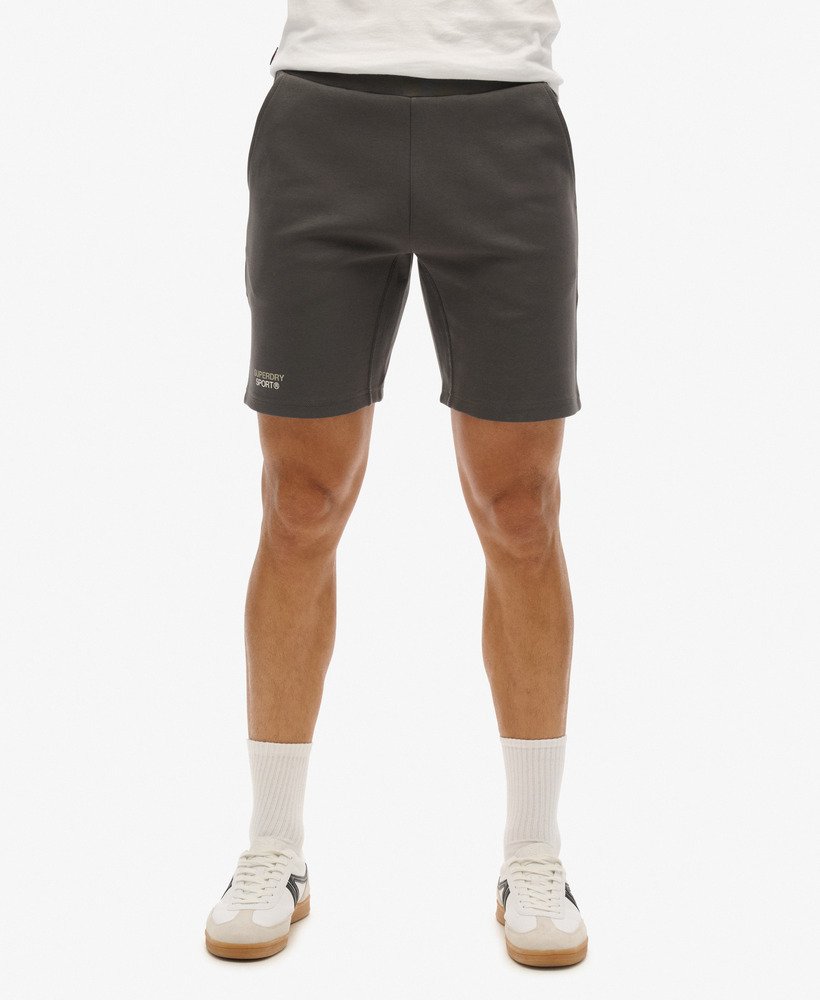 spodenki sport tech logo tapered w kolorze ciemnoszarym