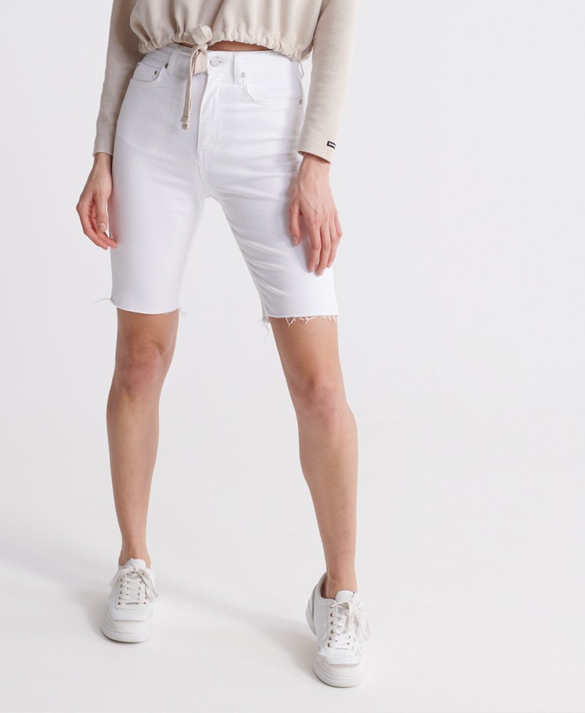 szorty kari long line w kolorze jeansu optic white