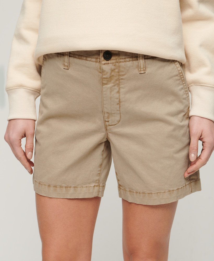klasyczne szorty chino w kolorze stonewash taupe brown