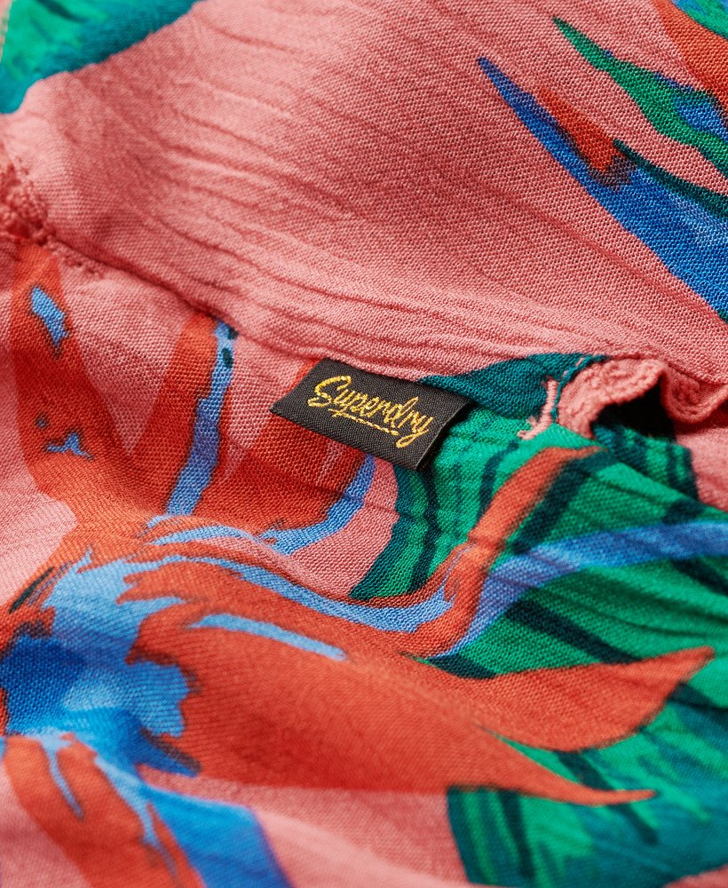 szorty plażowe w różowym raju