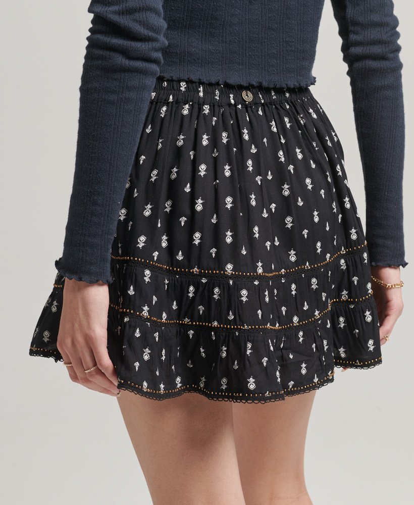 spódnica mini w stylu vintage z ozdobnymi zdobieniami w kolorze czarnym geometrycznym