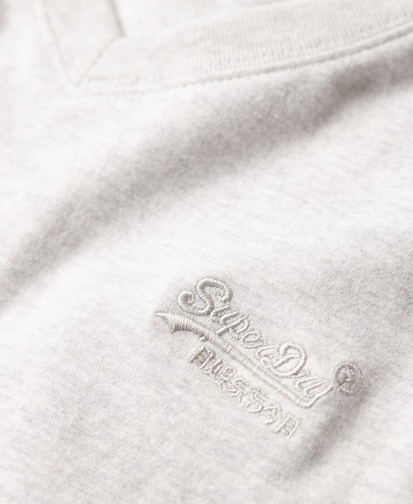 koszulka z organicznej bawełny essential z dekoltem w serek i logo w kolorze glacier grey marl