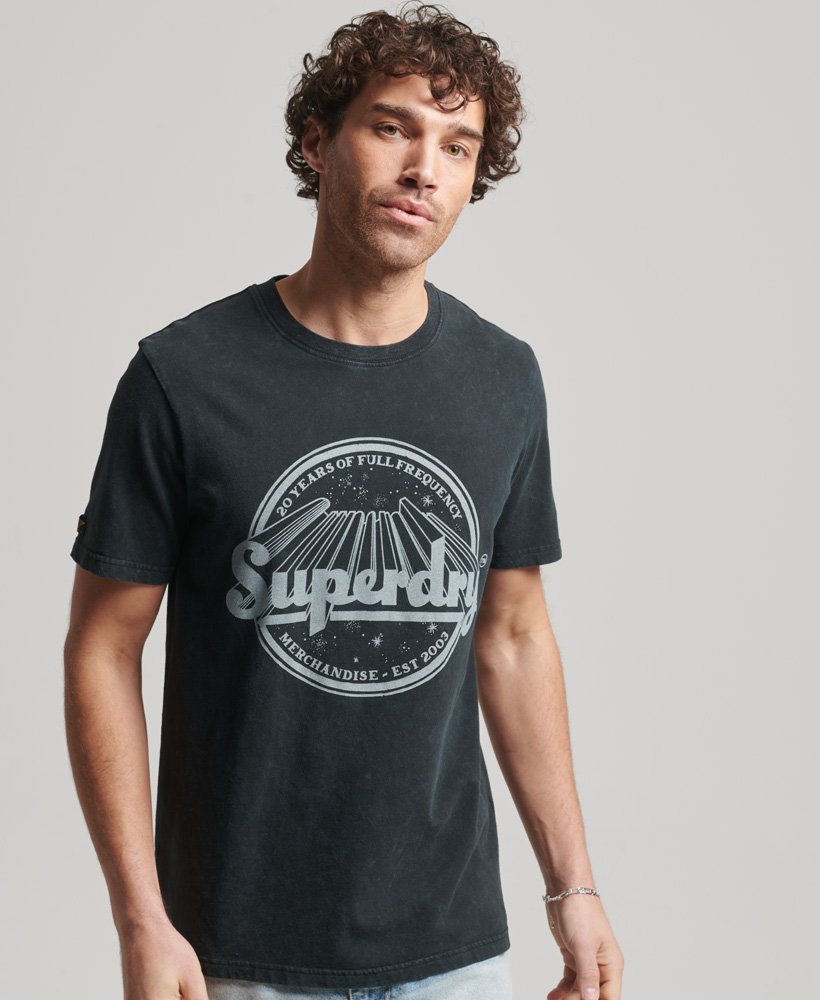 koszulka vintage merch store z półdługim tyłem w kolorze czarnym
