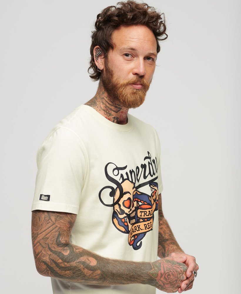 koszulka z nadrukiem z przodu tattoo script w kolorze off white