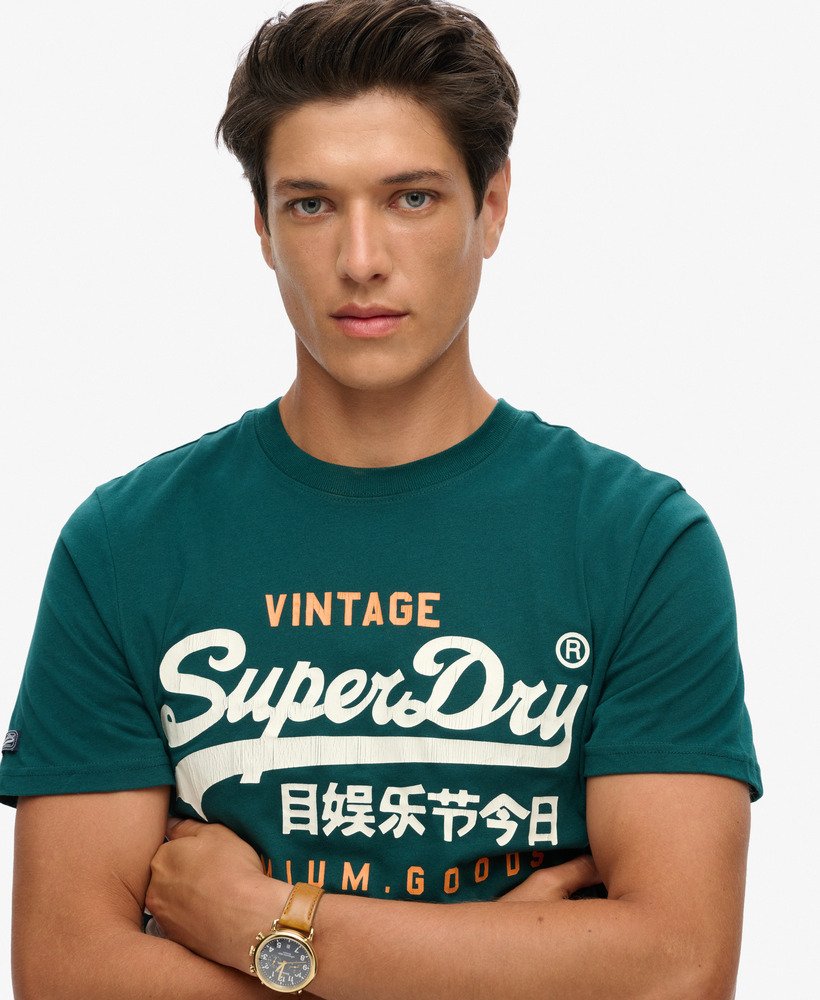 klasyczny t-shirt z logo vintage heritage w kolorze sosnowej zieleni