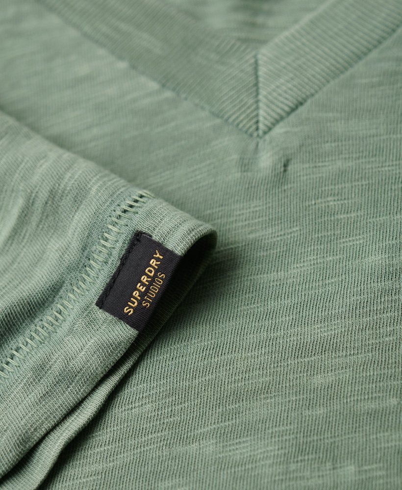 koszulka z dekoltem w serek w kolorze laurel khaki