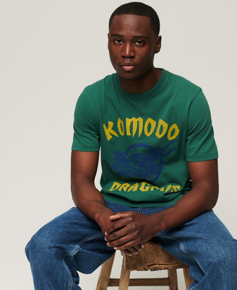 koszulka superdry x komodo classic dragon w kolorze sosnowej zieleni