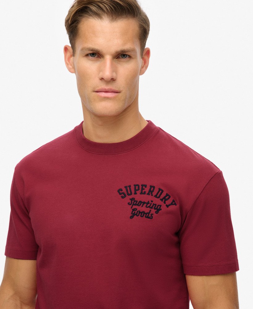 koszulka z haftowanym logo superstate athletic w kolorze chilli pepper red