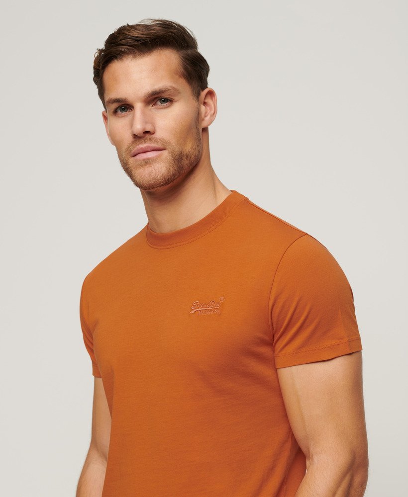 koszulka z organicznej bawełny essential z haftowanym logo w kolorze mojave orange
