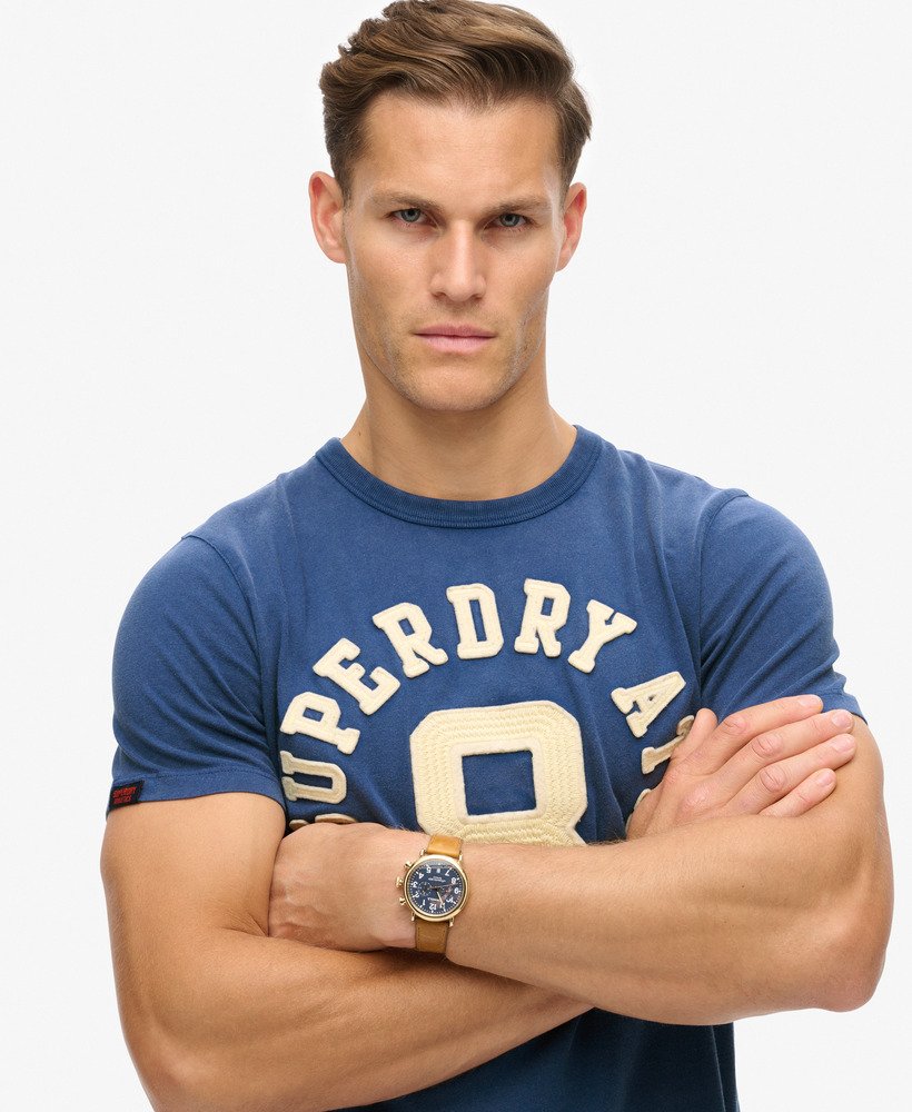 koszulka sportowa z krótkim rękawem w stylu vintage w kolorze supermarine navy