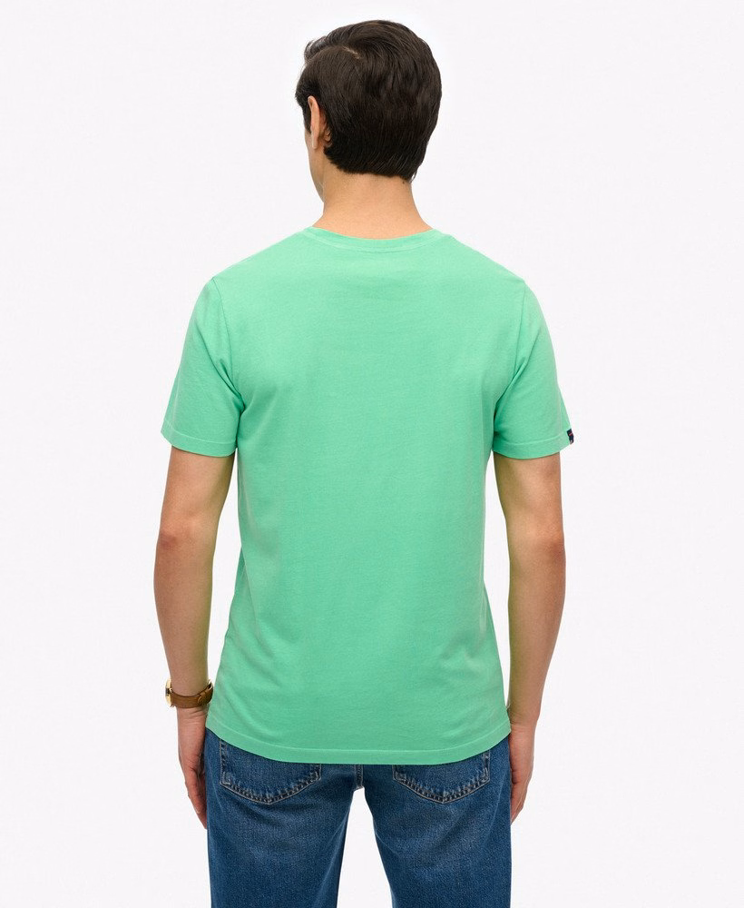 Klasyczny, niezbędny T-shirt