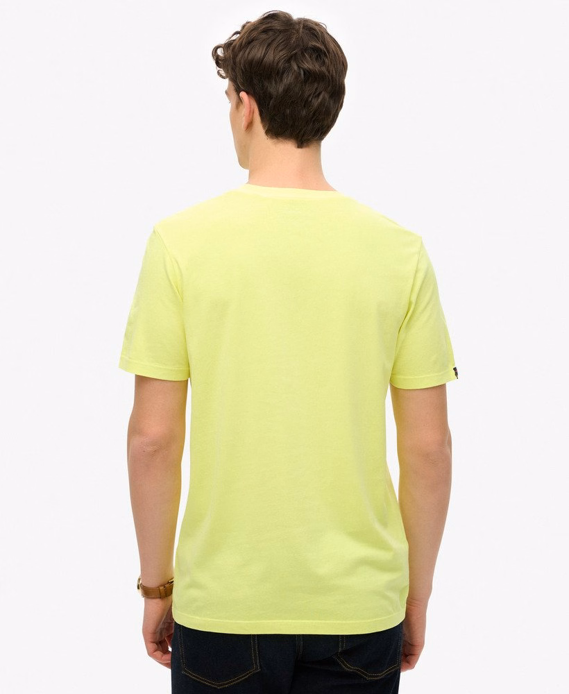Klasyczny, niezbędny T-shirt