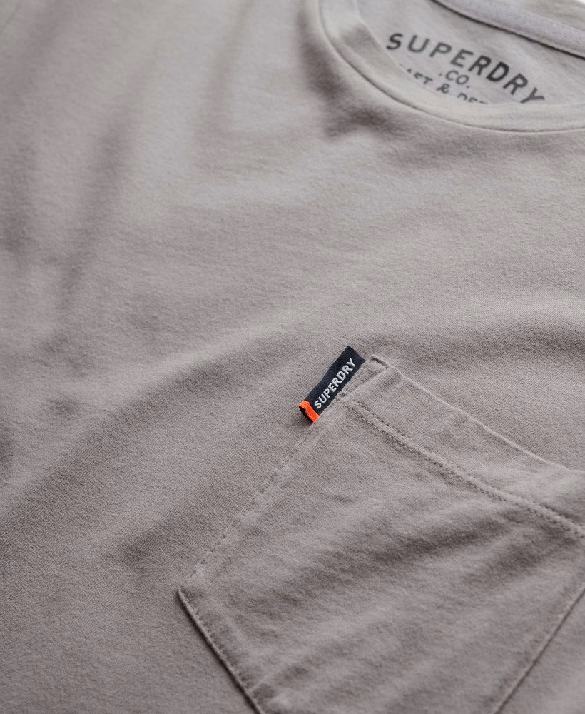 Klasyczny, niezbędny T-shirt z kieszenią