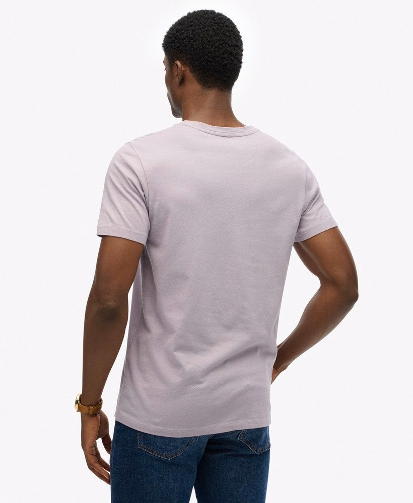Klasyczny, niezbędny T-shirt