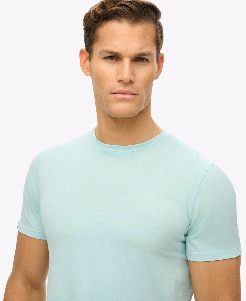 Klasyczny, niezbędny T-shirt