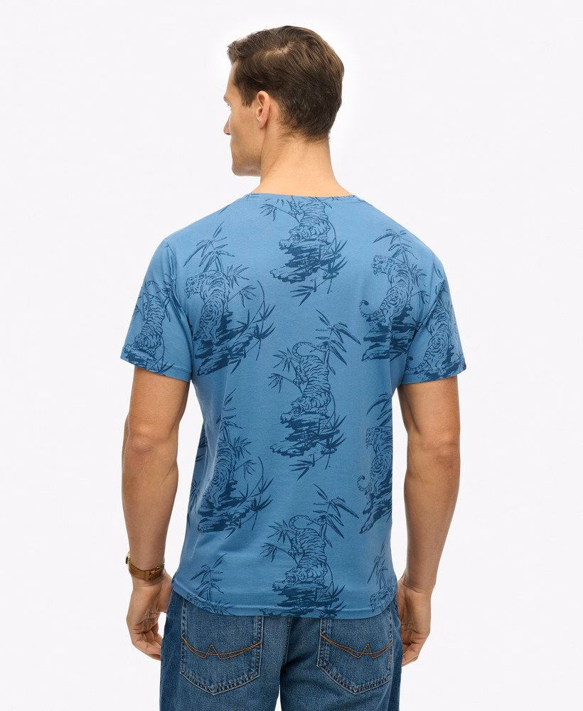 Klasyczny, niezbędny T-shirt z nadrukiem