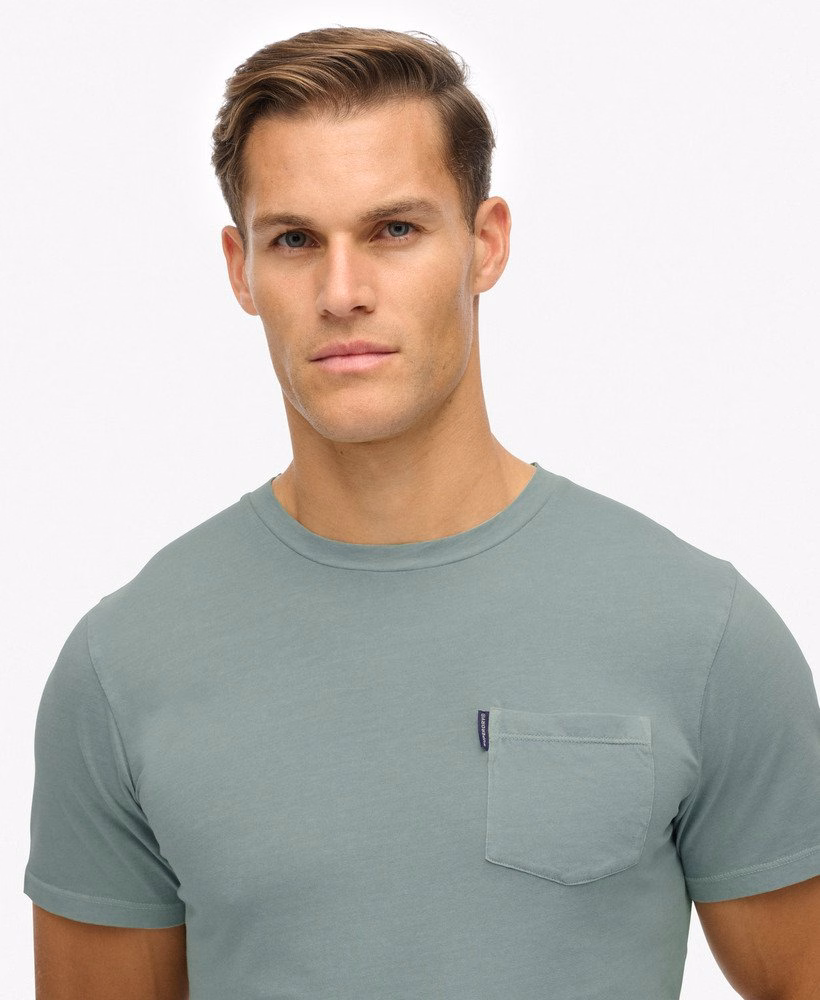 Klasyczny, niezbędny T-shirt z kieszenią