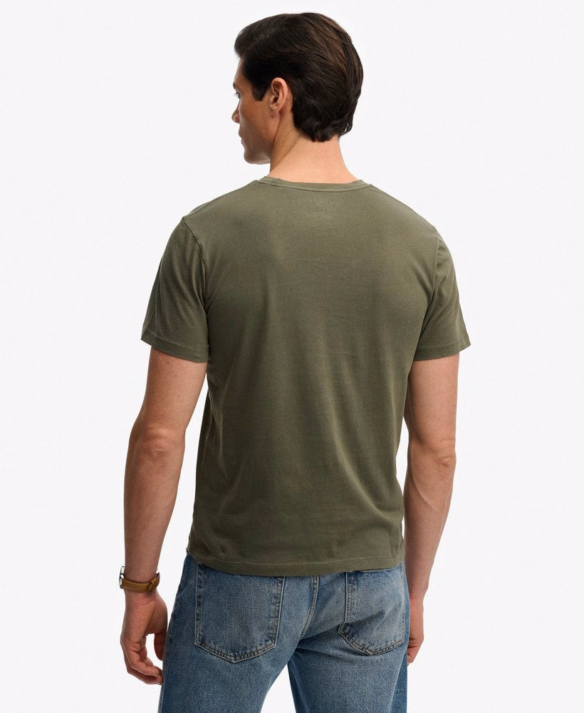 Klasyczny, niezbędny T-shirt