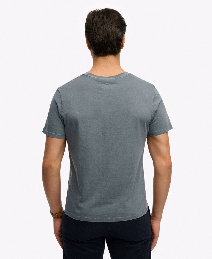 Klasyczny, niezbędny T-shirt z kieszenią