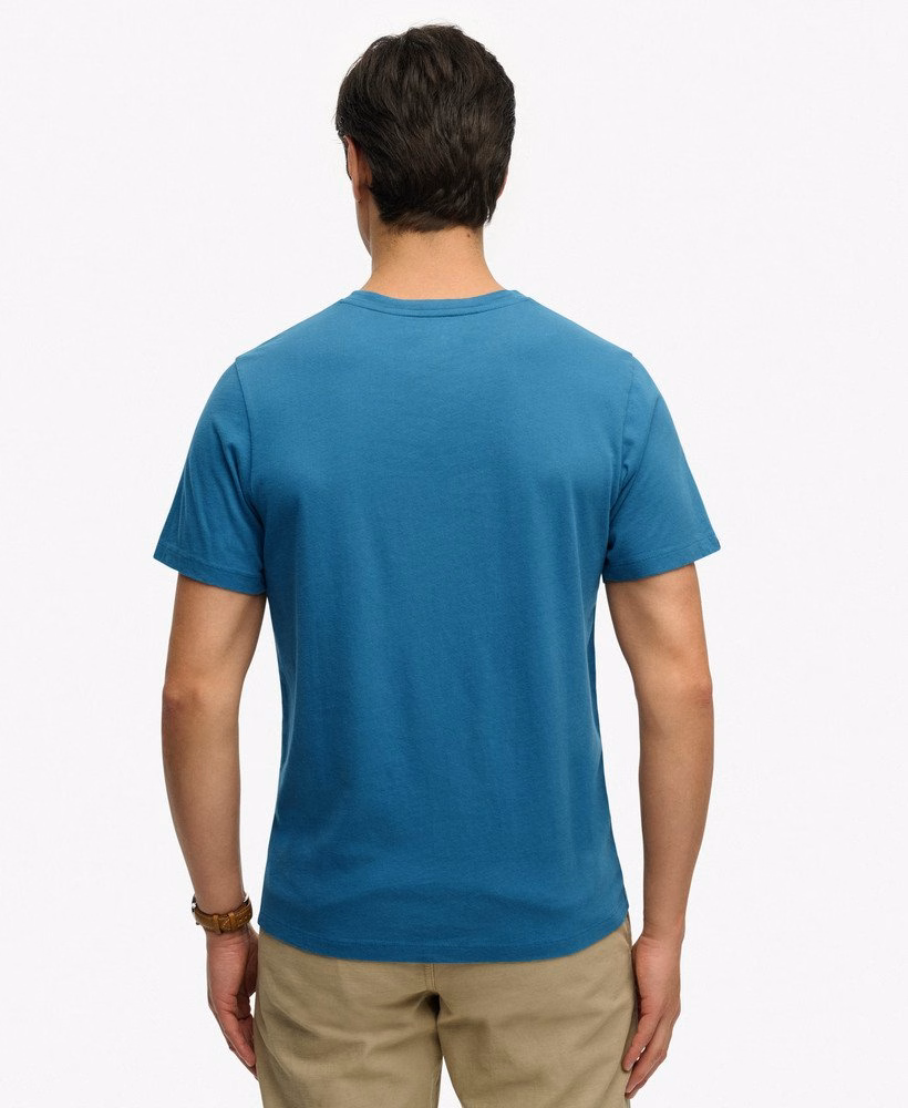 Klasyczny, niezbędny T-shirt