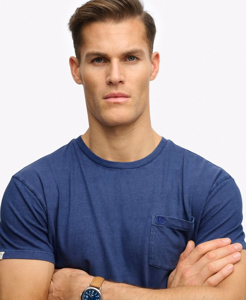 Klasyczny bawełniano-lniany T-shirt z kieszenią