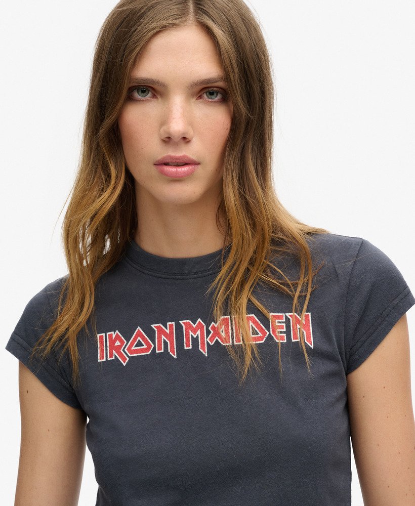 koszulka iron maiden x superdry cap sleeve band w kolorze mid backstage black