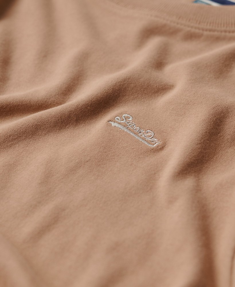 koszulka z bawełny organicznej z haftowanym logo w stylu vintage w kolorze pyramid sands brown
