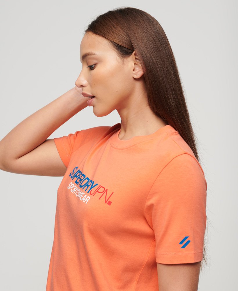 koszulka z logo sportswear relaxed t-shirt w kolorze fusion coral
