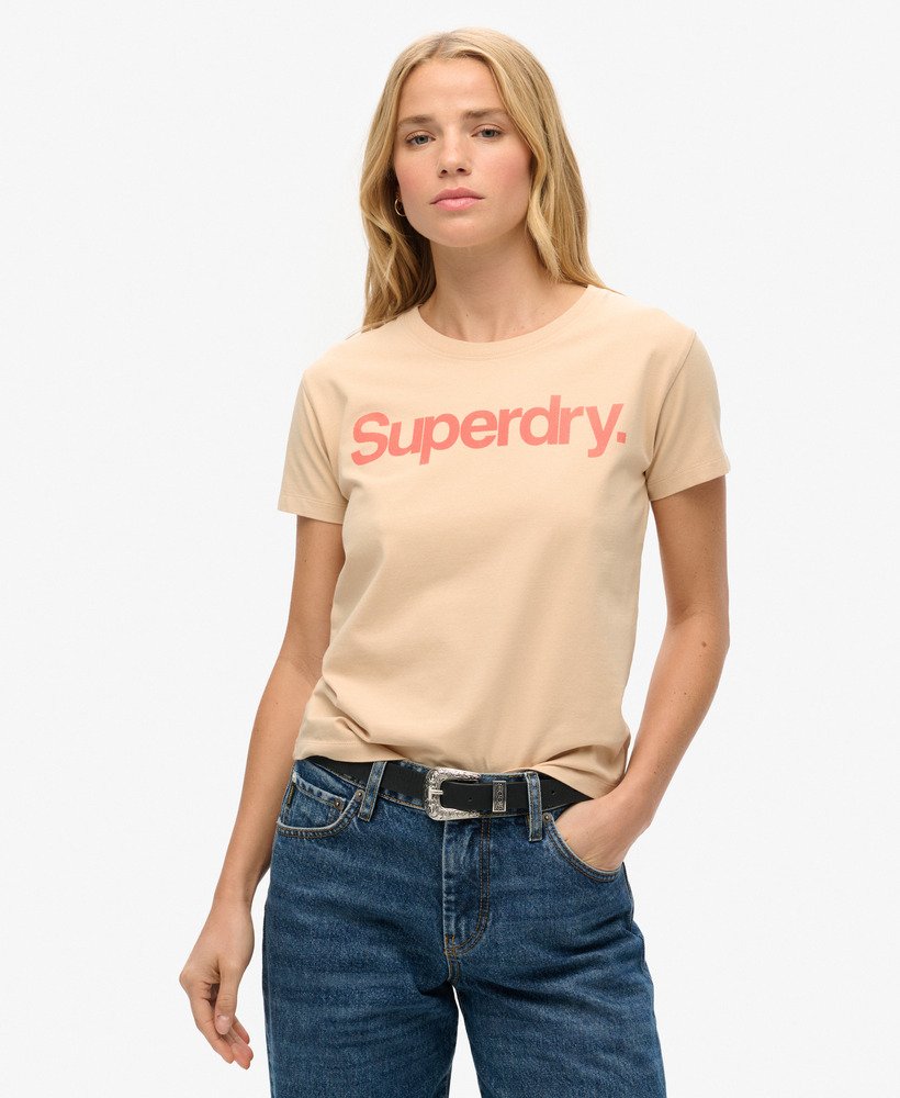 koszulka core logo city fitted w kolorze frappe beige