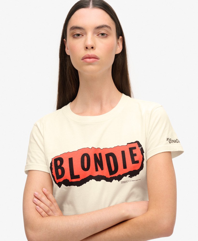 dopasowana koszulka blondie x superdry w kolorze new chalk white