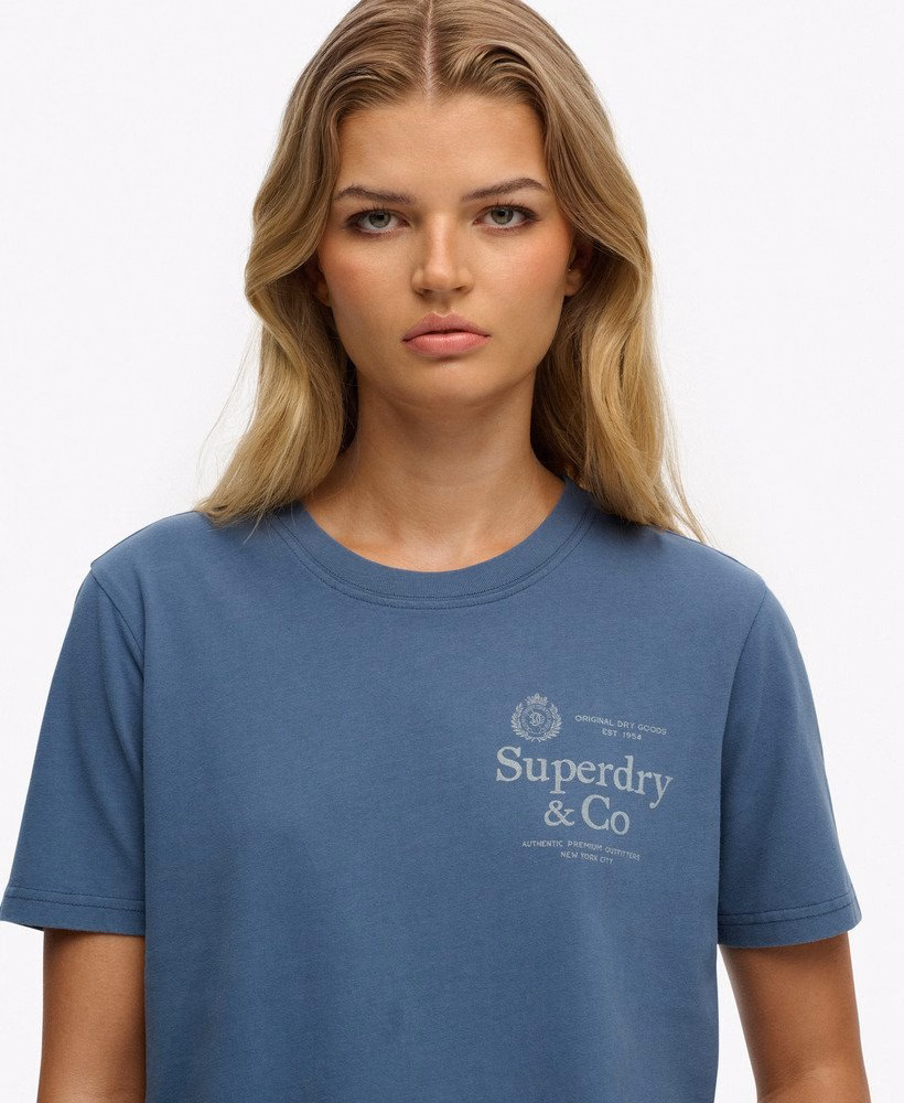 Luźna, swobodna koszulka typu T-shirt