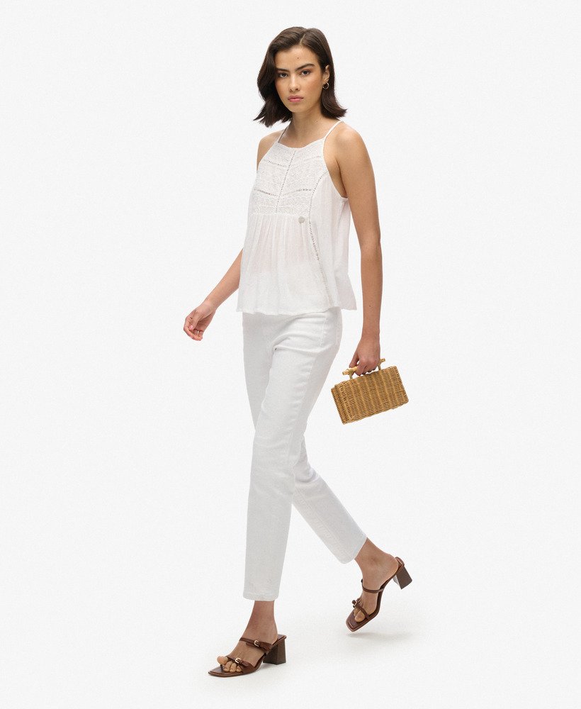 top z koronką w stylu vintage i dekoltem w serek w kolorze off white
