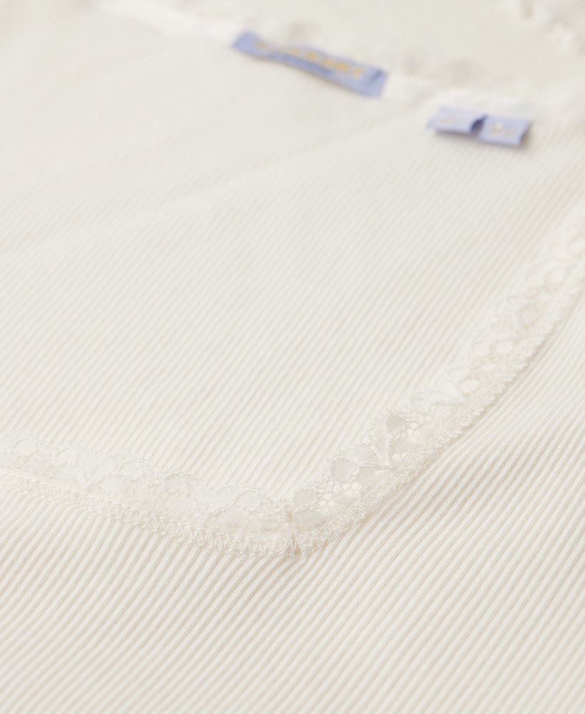 bluzka athletic essentials z kwadratowym dekoltem w kolorze off white
