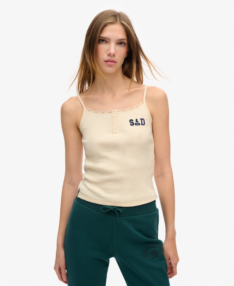 koszulka athletic essentials graphic button top w kolorze turtledove cream