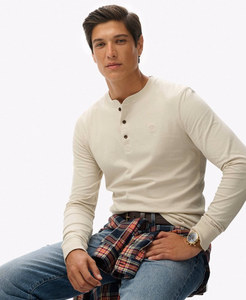 Klasyczny, niezbędny top Henley