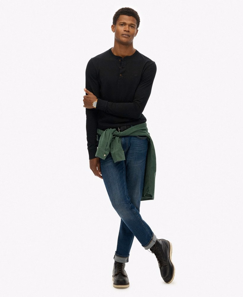 Klasyczny, niezbędny top Henley