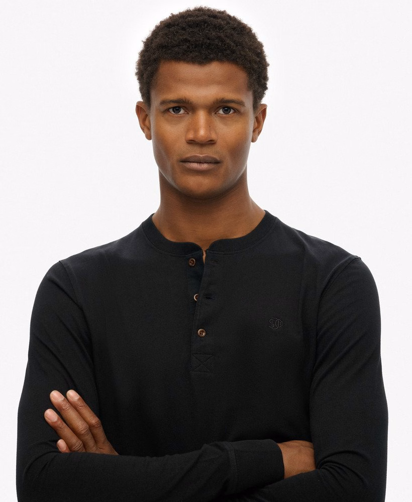 Klasyczny, niezbędny top Henley