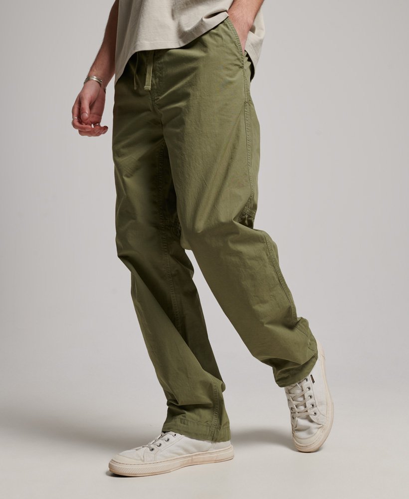 spodnie dresowe woven joggers w kolorze oliwkowym khaki