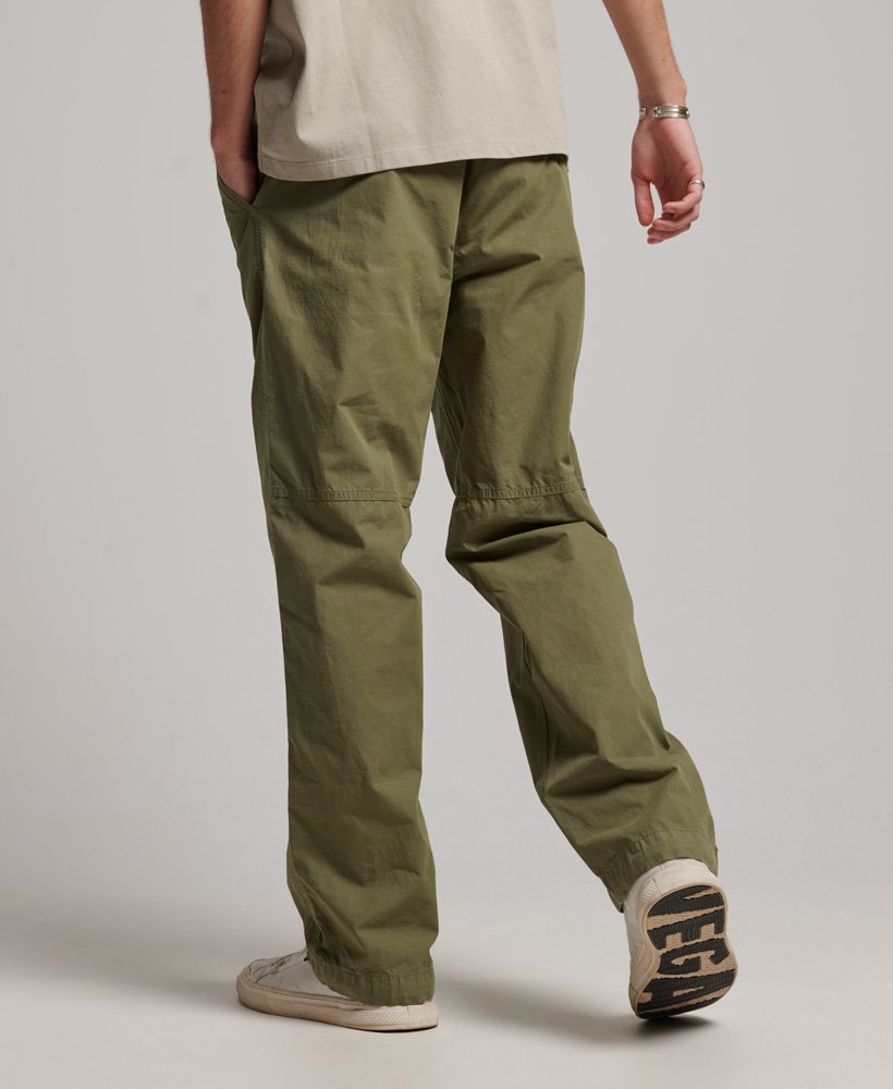 spodnie dresowe woven joggers w kolorze oliwkowym khaki