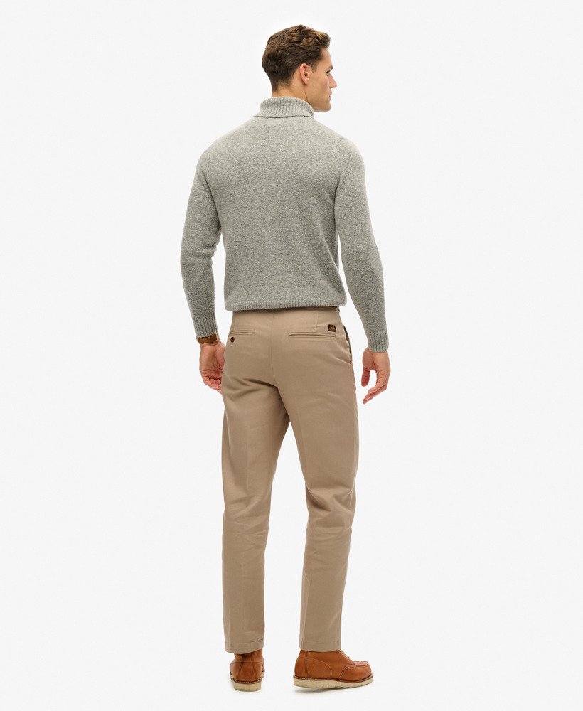 proste spodnie chino w kolorze stone wash taupe brown