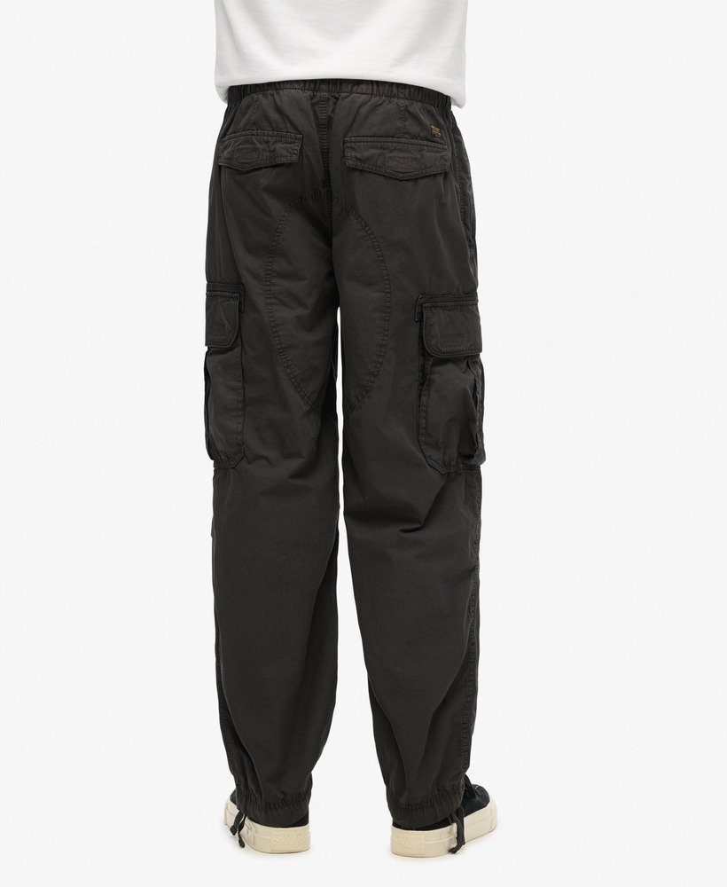 spodnie baggy parachute w kolorze blackboard