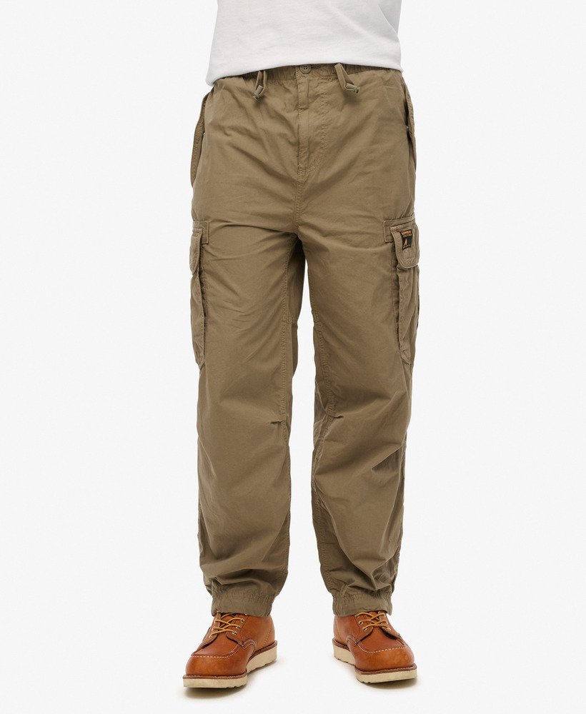spodnie baggy parachute w kolorze fort taupe
