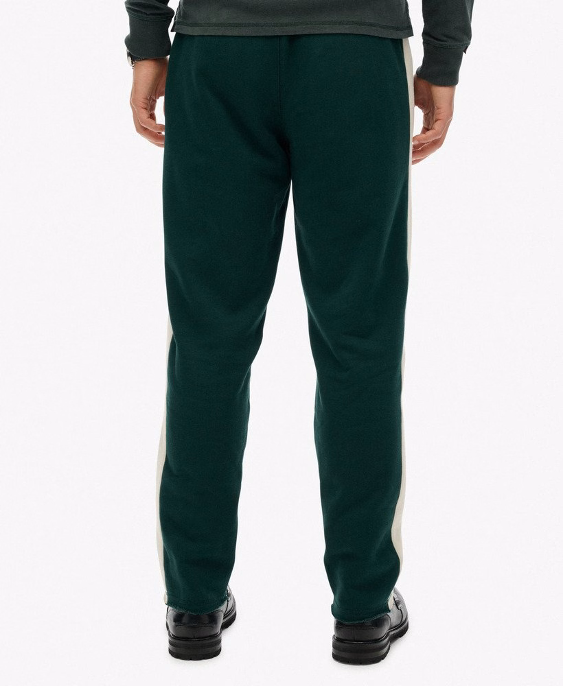 Joggery klubu sportowego
