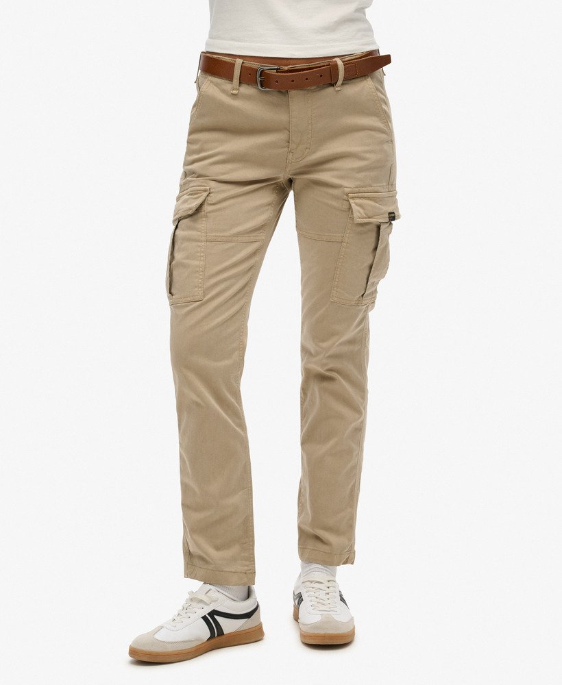 spodnie cargo o średnim stanie i dopasowanym kroju w kolorze stonewash taupe brown