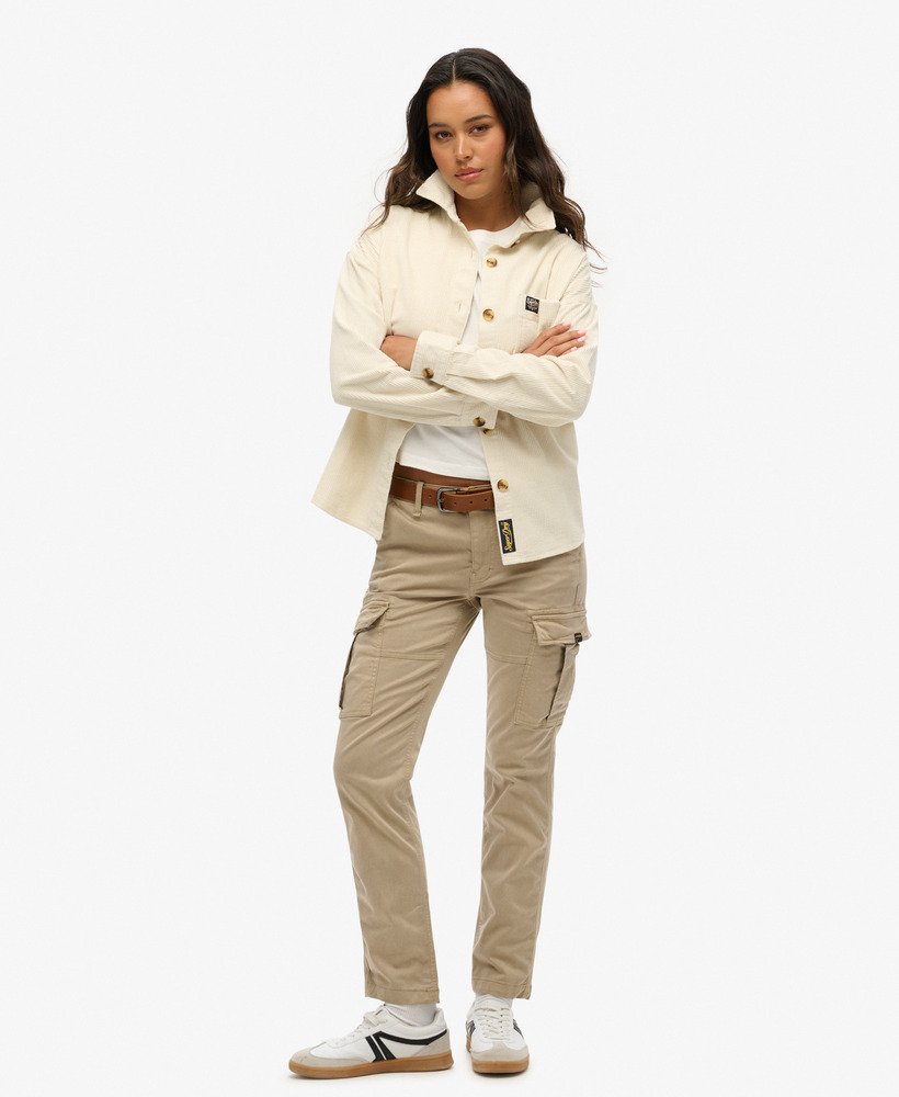spodnie cargo o średnim stanie i dopasowanym kroju w kolorze stonewash taupe brown