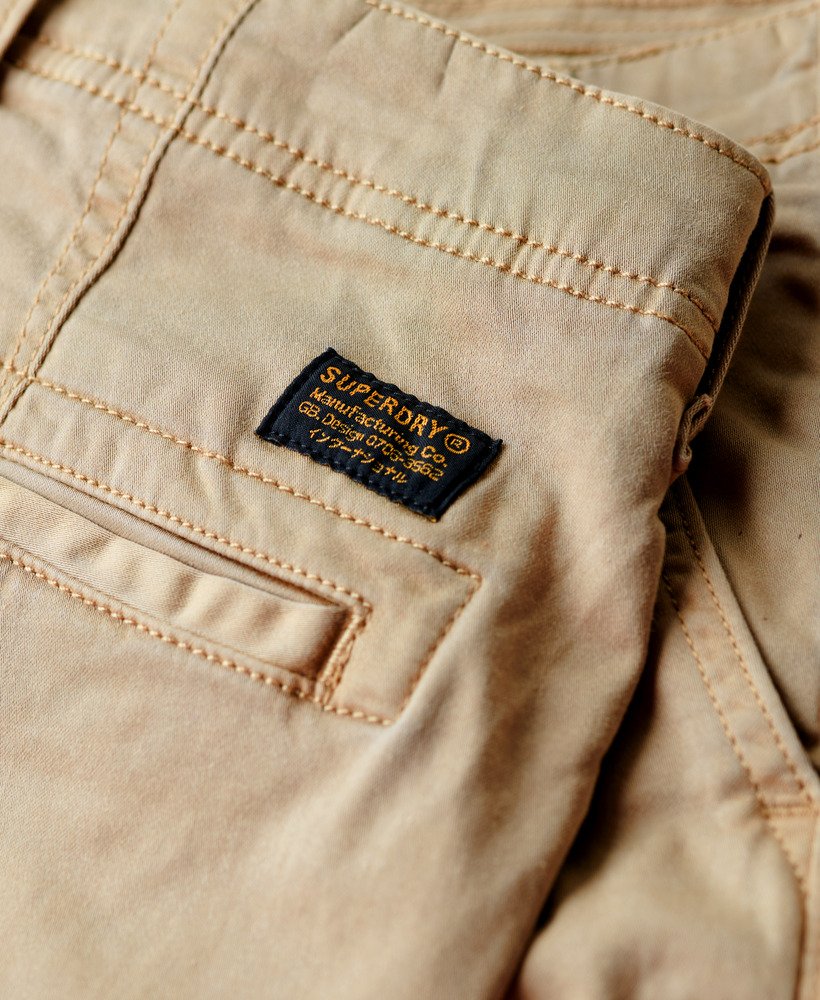 spodnie cargo o średnim stanie i dopasowanym kroju w kolorze stonewash taupe brown